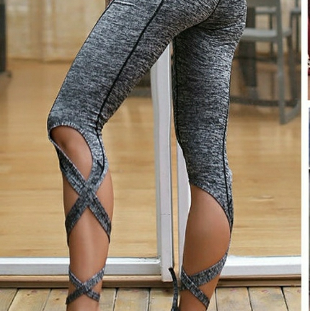 Workout leggings.. size small